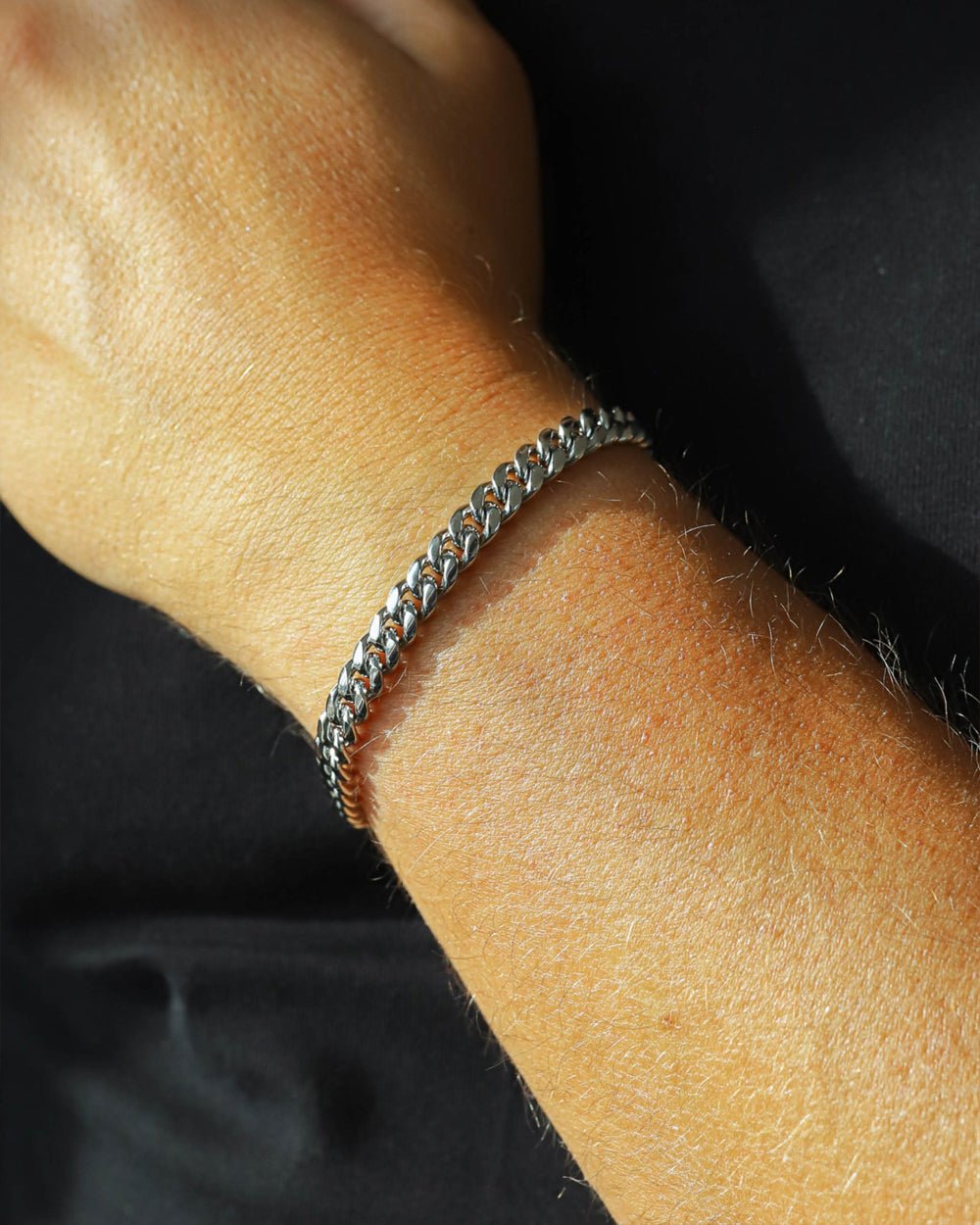 CLEAN CUBANA BRACELET. - 6MM WHITE GOLD