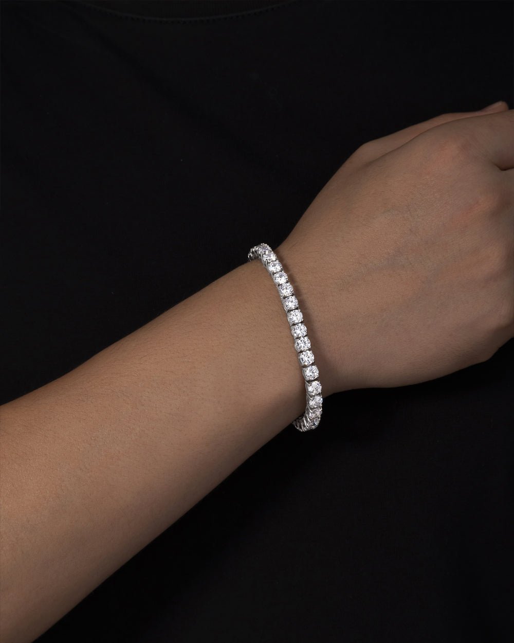 MOISSANITE TENNIS BRACELET. - 5MM WHITE GOLD